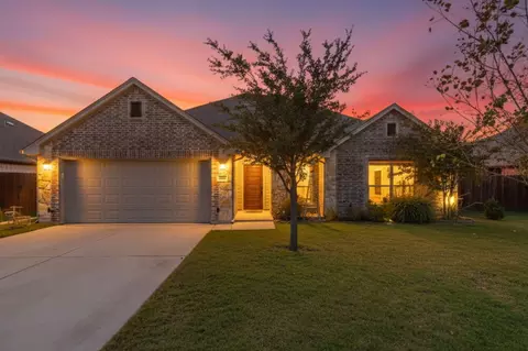 949 Avagail Ave, Springtown, TX 76082