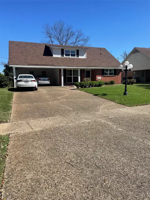 6109 Lovers Lane Ln, Shreveport, LA 71105