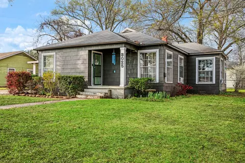 3025 E Houston St, Paris, TX 75460