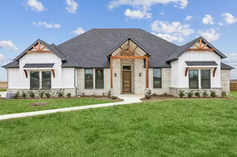 4510 Matador Ranch Ct, Waxahachie, TX 75165