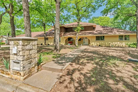 116 Nottingham Cir, Bridgeport, TX 76426