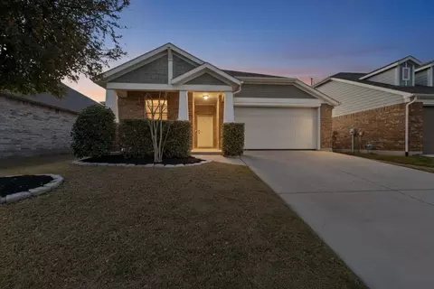 8113 Wildwest Dr, Fort Worth, TX 76131