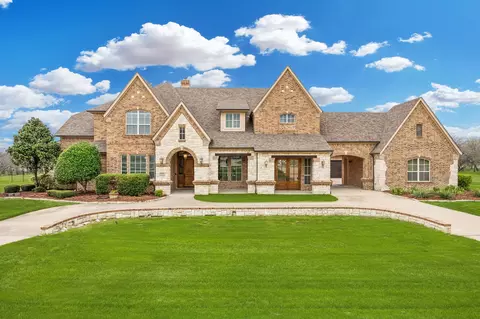 2215 Becky Ln, Cedar Hill, TX 75104