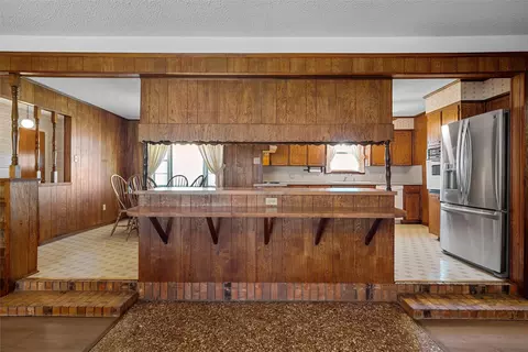 Kitchen - 824 Iron Bridge Rd, Lorena, TX 76655 photo 2 of 4