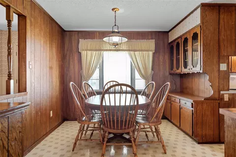 Dining - 824 Iron Bridge Rd, Lorena, TX 76655 photo 2 of 3