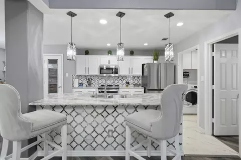 8342 Timberbrook Ln, Dallas, TX 75249