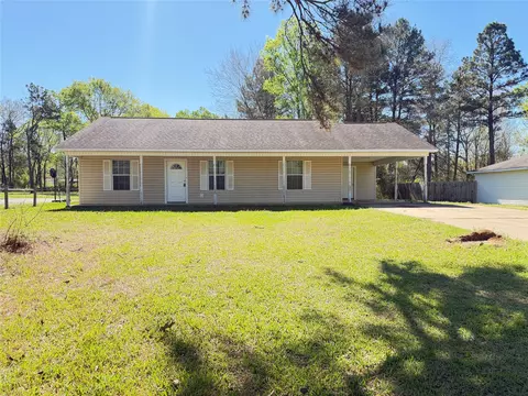 2502 Davisville Rd, Lufkin, TX 75901