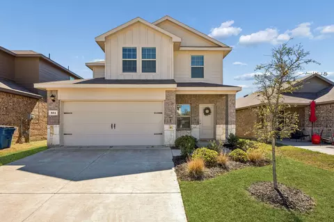 824 Hay Loft Ln, Royse City, TX 75189