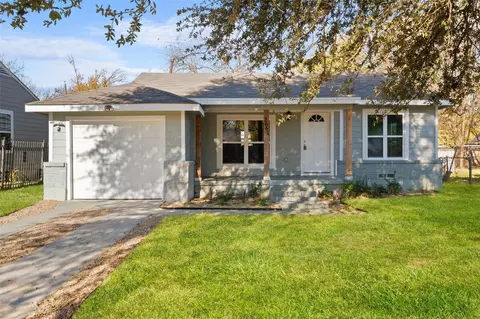 2661 Hudspeth Ave, Dallas, TX 75216