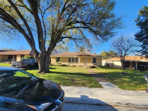 1527 Cape Cod Dr, Dallas, TX 75216