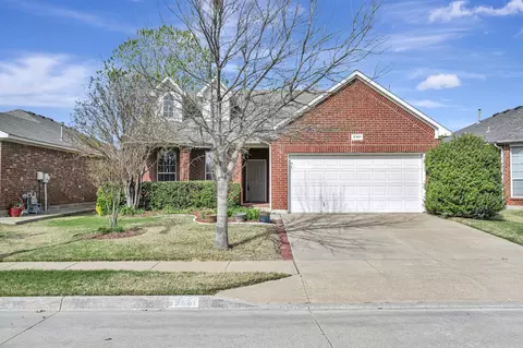 12901 Farmington Dr, Fort Worth, TX 76244