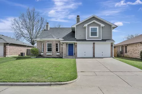 1619 Merritt Dr, Mansfield, TX 76063