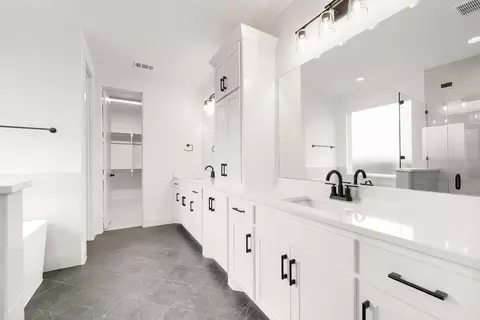 Bath - 733 Red Cedar Rd, Haslet, TX 76052 photo 4 of 6