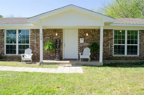 308 E Broadmore Ave, Wills Point, TX 75169
