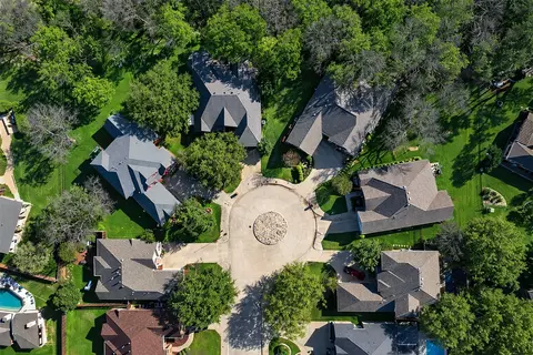 6404 Stone Creek Meadow Ct, Fort Worth, TX 76137