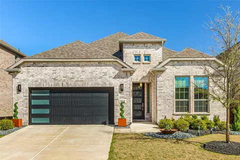 2819 Silver Leaf Dr, Northlake, TX 76226