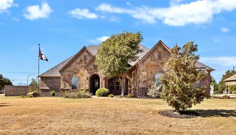 12901 Smokey Ranch Dr, Haslet, TX 76052
