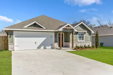 112 Jay St, Hillsboro, TX 76645