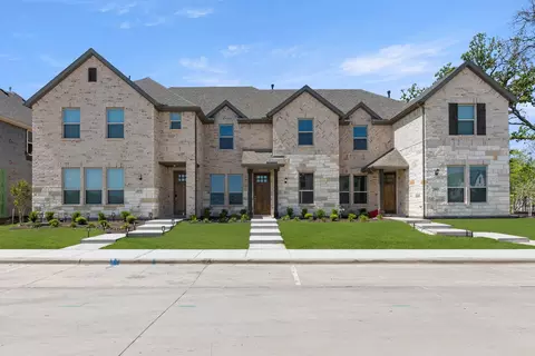 1967 Gentle Oak Trl, Corinth, TX 76210