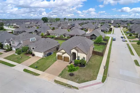 4015 Gray Wolf Dr, Melissa, TX 75454