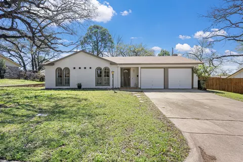 7212 Norma St, Fort Worth, TX 76112