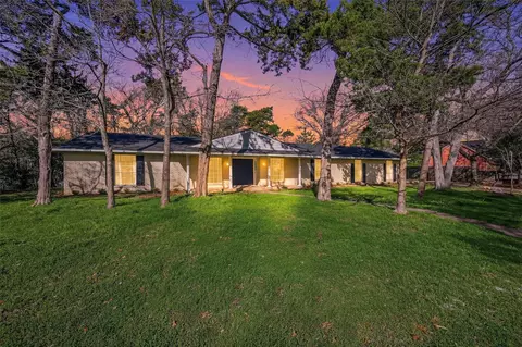 1020 Cedar Trail Dr, Cedar Hill, TX 75104