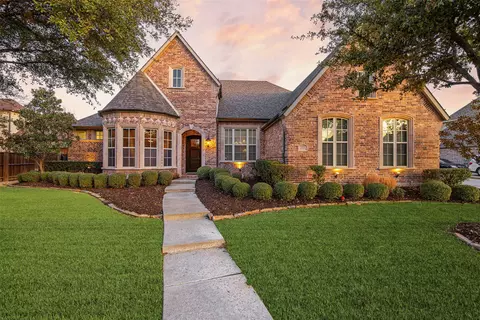 905 Cipriani Dr, Frisco, TX 75036