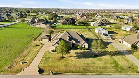 1548 Western Willow Dr, Haslet, TX 76052