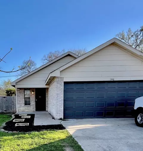 1348 E Maddox, Fort Worth, TX 76104