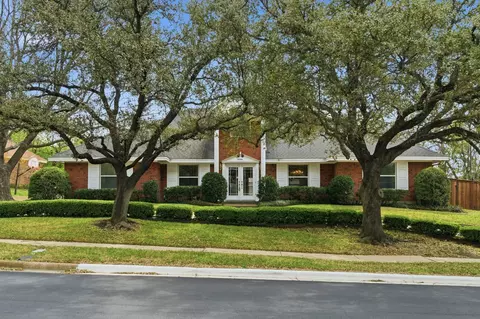 6504 Riviera Dr, North Richland Hills, TX 76180