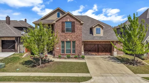 Exterior - 413 Sagebrush Dr, Aledo, TX 76008 photo 2 of 2