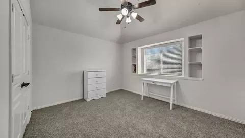 Bedroom - 413 Sagebrush Dr, Aledo, TX 76008 photo 4 of 4