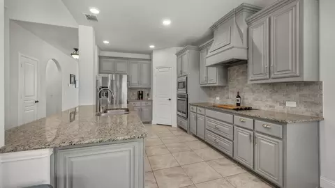 Kitchen - 413 Sagebrush Dr, Aledo, TX 76008 photo 2 of 5
