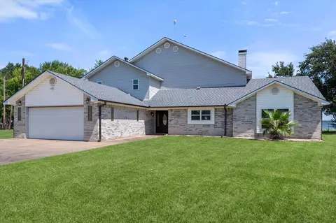 113 Cinch Buckle Ranch Rd, Trinidad, TX 75163