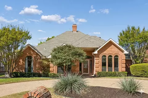 3207 Spring Lake Dr, Richardson, TX 75082