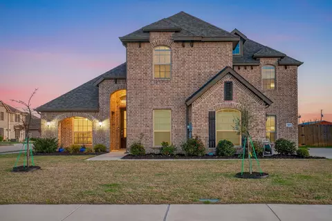 545 Clifton Ct, Midlothian, TX 76065