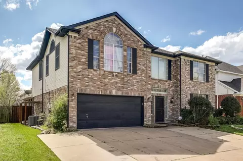 706 Gentry Dr, Arlington, TX 76018