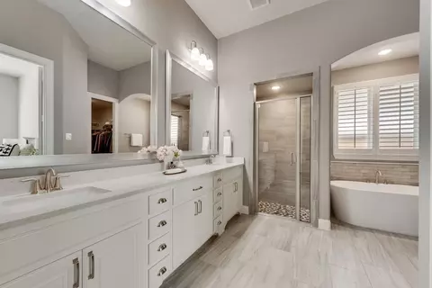Bath - 2425 Eclipse Pl, Celina, TX 75009 photo 2 of 5