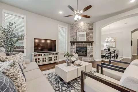 Living - 2425 Eclipse Pl, Celina, TX 75009 photo 2 of 4