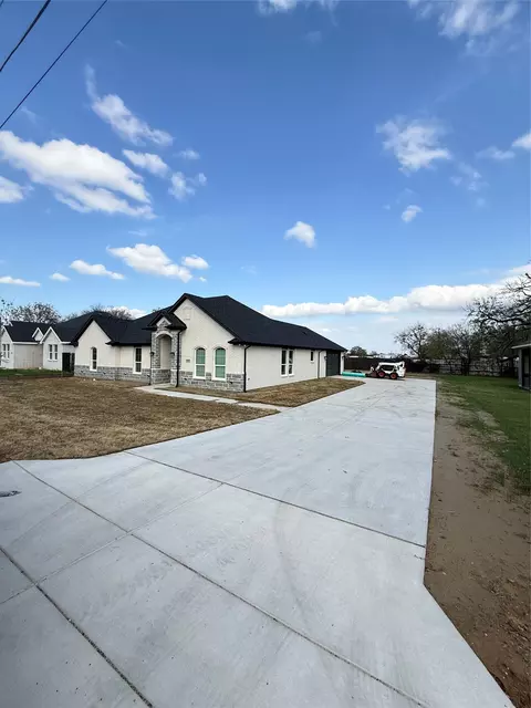 1920 Brown St, Balch Springs, TX 75180