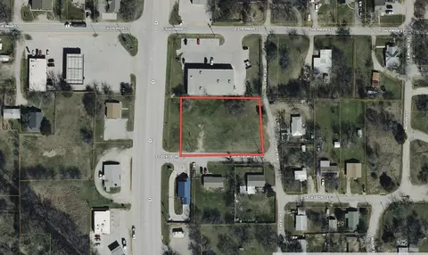 402 E Jacksboro St, Chico, TX 76431