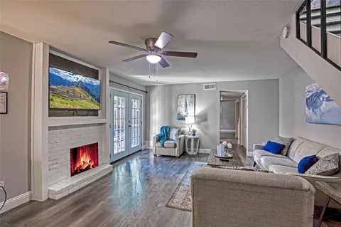 2648 Santa Barbara Dr, Grand Prairie, TX 75052
