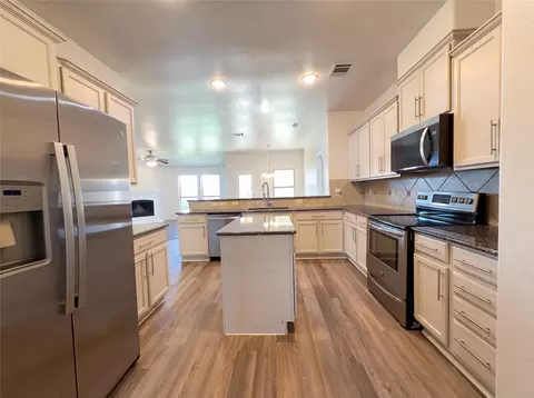 Kitchen - 5591 Coventry Dr, Prosper, TX 75078 photo 1 of 2