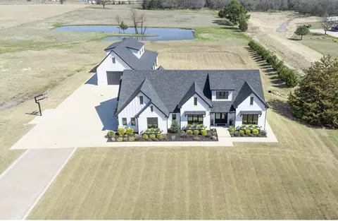 6724 Clearwater Ranch Rd, Wills Point, TX 75169