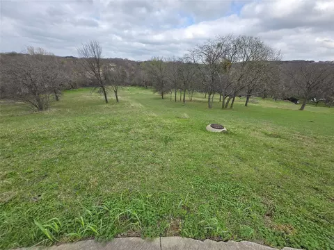 2825 Plume Ct, Cedar Hill, TX 75104