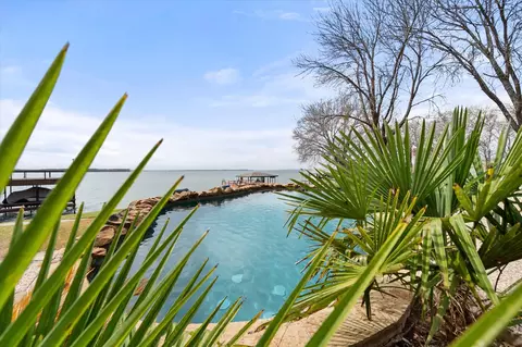 114 Hulan Dr, Kerens, TX 75144