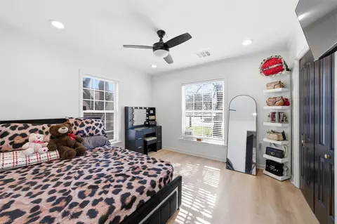 Bedroom - 1901 N 7th St, Waco, TX 76708 photo 2 of 2