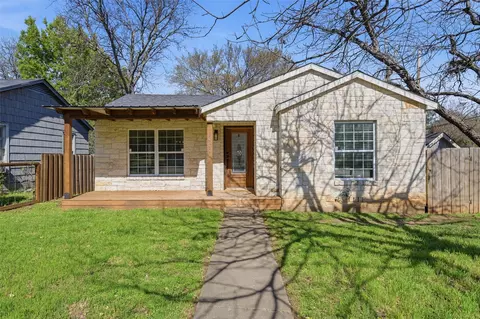 Exterior - 1901 N 7th St, Waco, TX 76708 photo 2 of 2