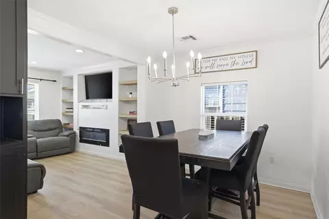 Dining - 1901 N 7th St, Waco, TX 76708 photo 1 of 1