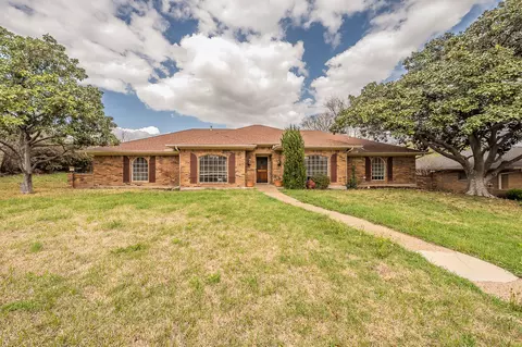 3814 Larkin Ln, Garland, TX 75043